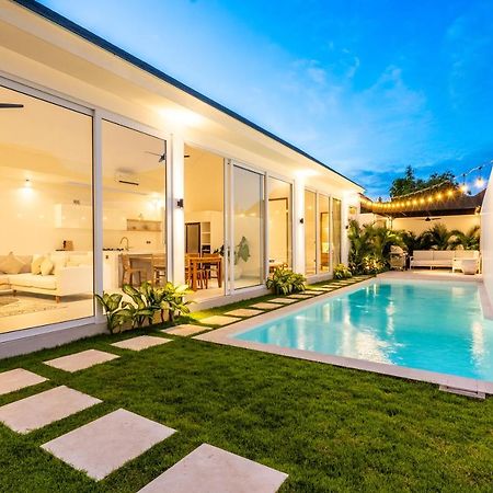 Casa Blanca Villa By Betterplace Uluwatu Exteriör bild