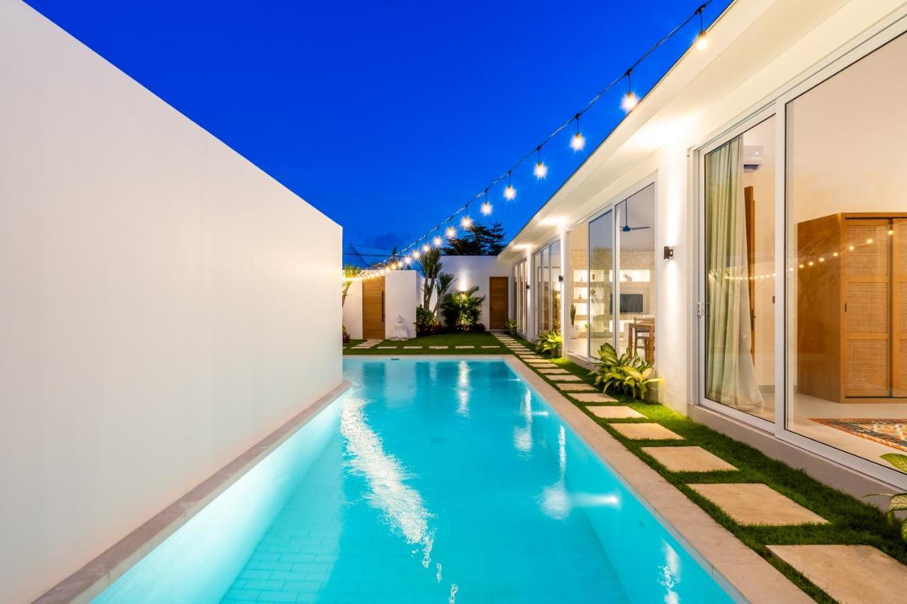 Casa Blanca Villa By Betterplace Uluwatu Exteriör bild