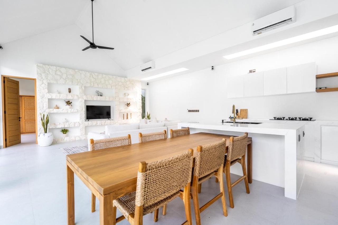 Casa Blanca Villa By Betterplace Uluwatu Exteriör bild