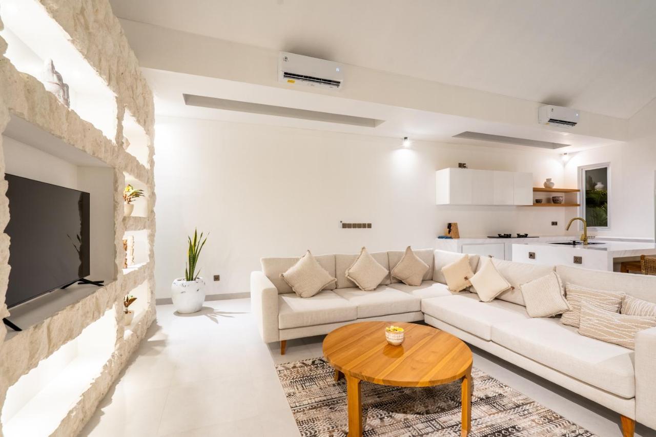 Casa Blanca Villa By Betterplace Uluwatu Exteriör bild