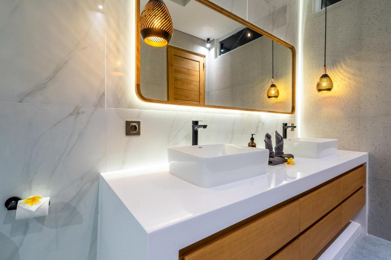 Casa Blanca Villa By Betterplace Uluwatu Exteriör bild