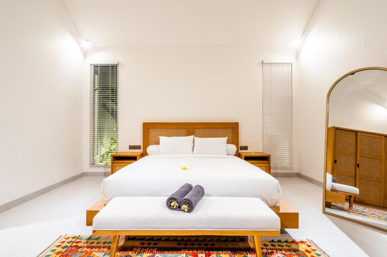 Casa Blanca Villa By Betterplace Uluwatu Exteriör bild